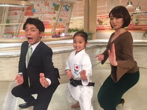 工藤 淳之介「新年早々、美女２人と写真に納まり、絶好「鳥」の予感♪」