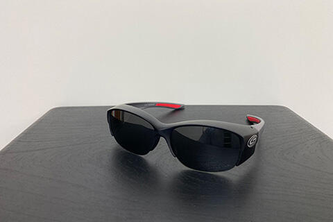 プレセント２_アイアイメガネ分水店・吉田店