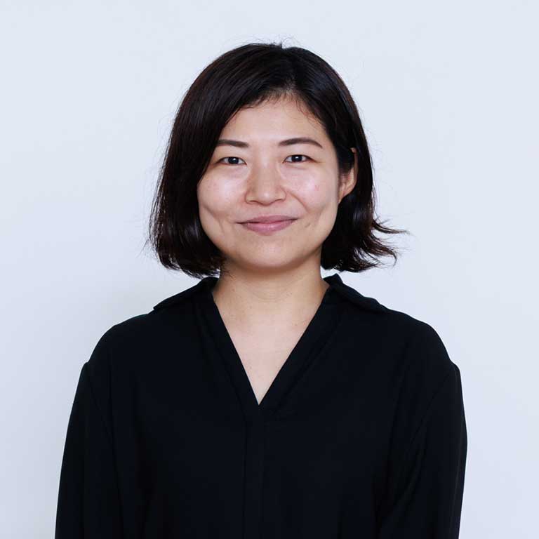 青木 里沙 さん