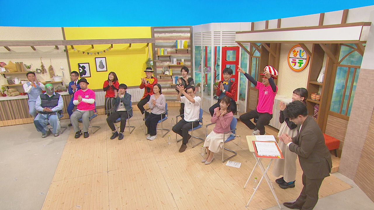 スタジオ生放送の様子