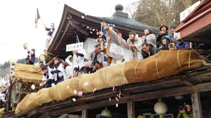 裸押し合い大祭