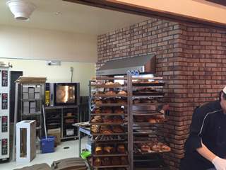 パン屋さん　「カブト」