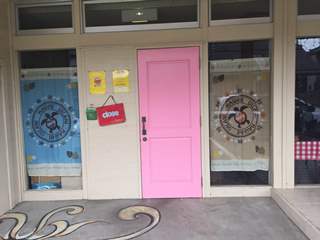 little hawaiian dinning manatee　(マナティ)