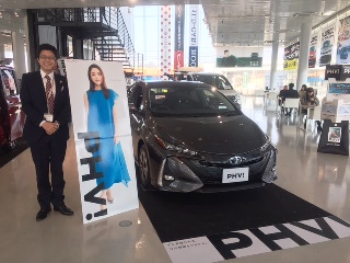 トヨタカローラ新潟 新潟亀田インター店