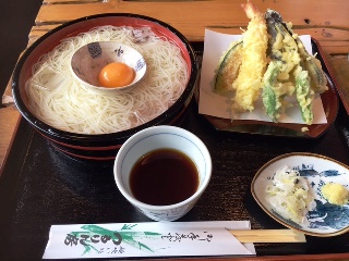 まるや君が代　麺処つるりん房