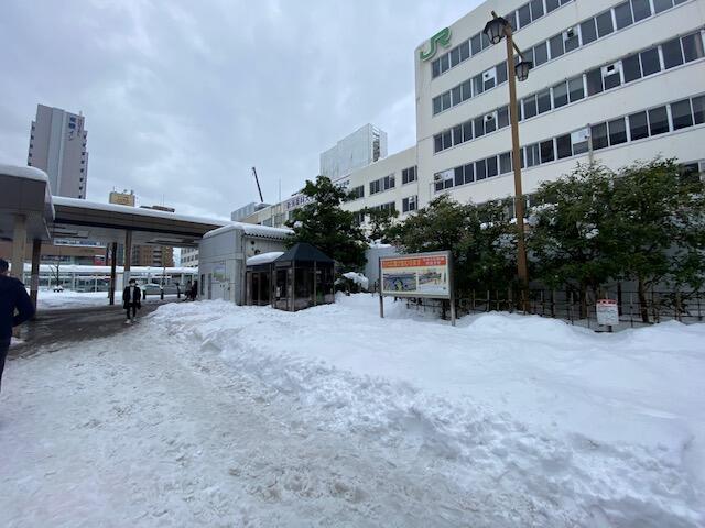 新潟駅でインタビュー