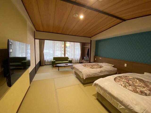 源泉湯の宿かいり