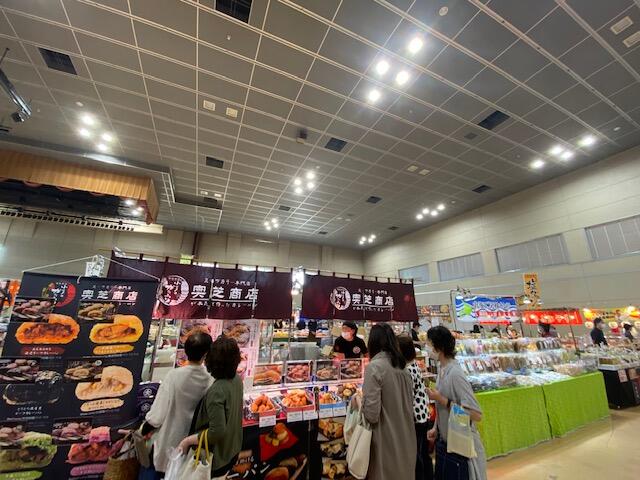 北海道の味覚と全国うまいもの市