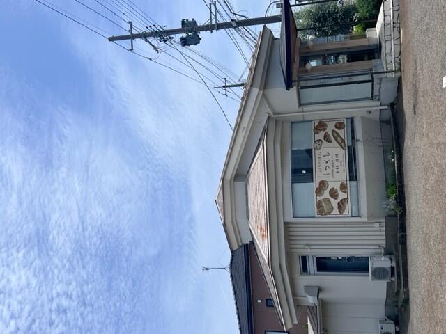 小さなパン屋さん　つくし