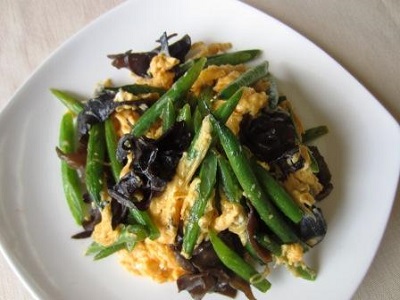いんげんと木耳の塩炒め.jpg