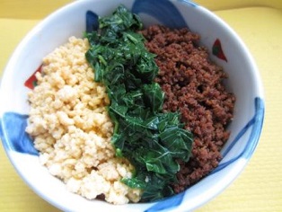 そぼろ丼.jpg